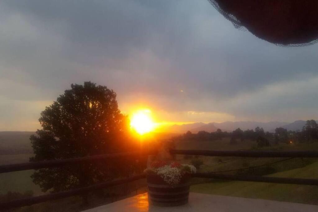 The Underberg Cottage Bagian luar foto